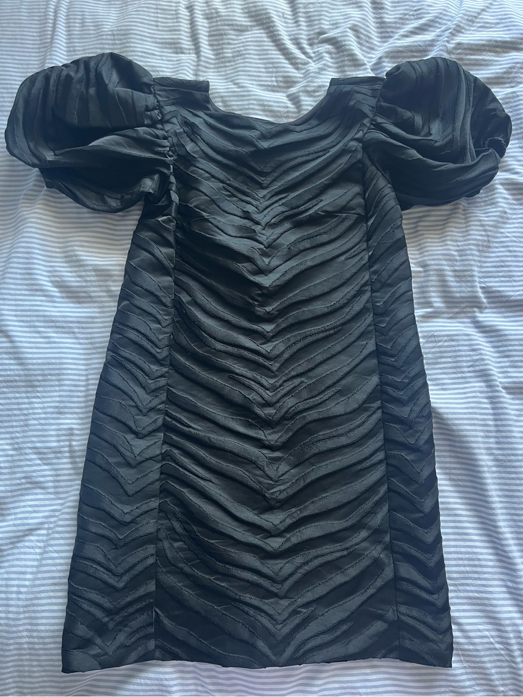 Nwt Kate Spade Black Textured Puff-Sleeve Cocktail Dress
